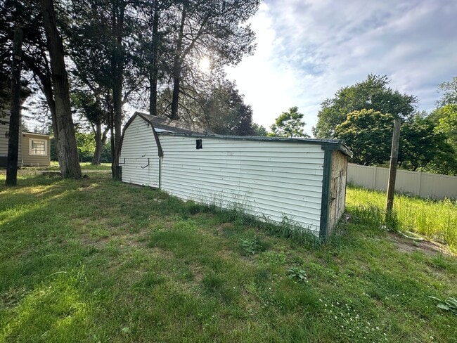 Building Photo - 155 Leesville Rd