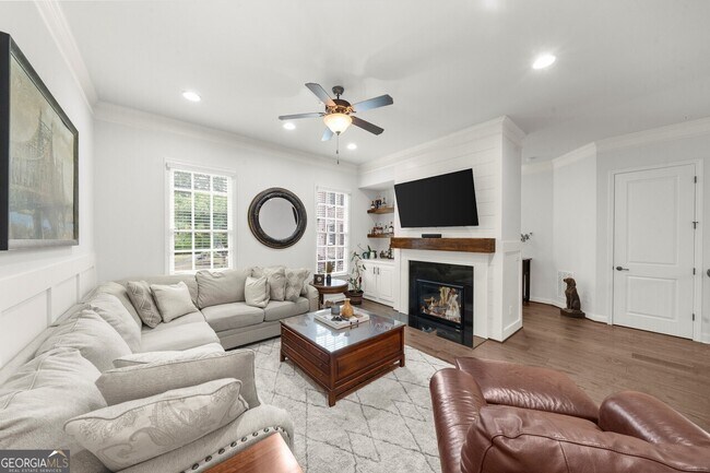 Building Photo - 410 Rose Garden Ln