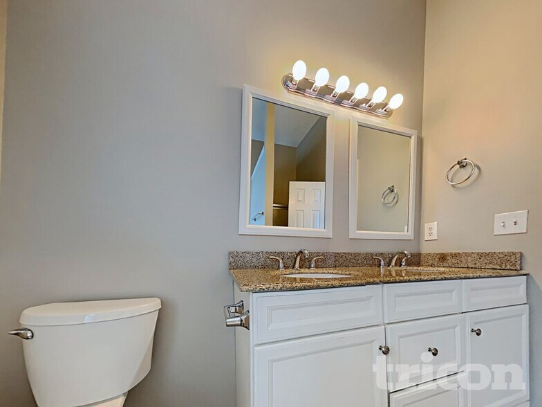 Building Photo - 3510 Cameo Ct