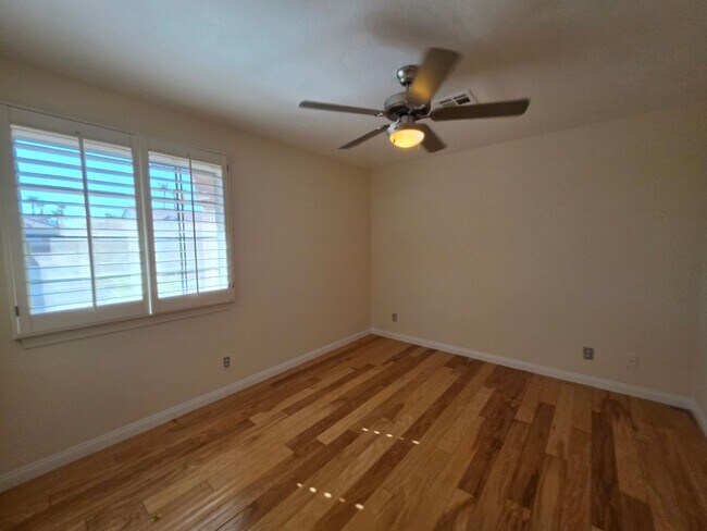 Building Photo - Spacious Home in the Heart of Green Valley