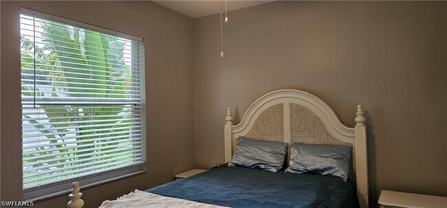 Building Photo - 520 Crossfield Cir