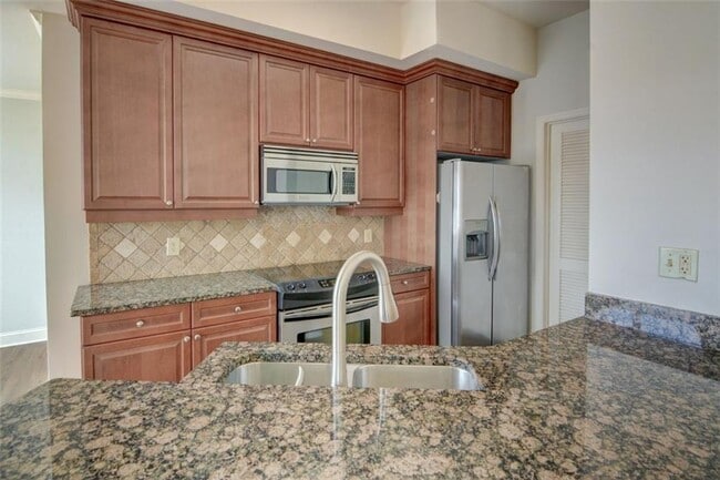 Building Photo - 3209 Ridge Towne Pl