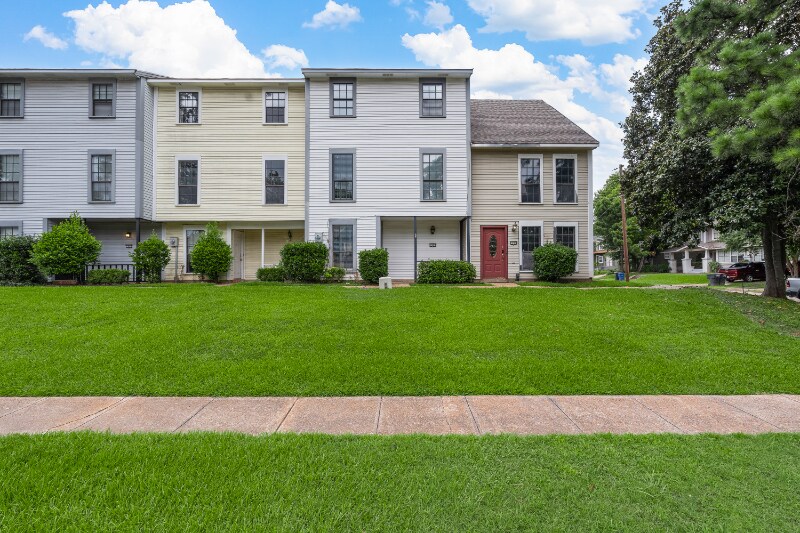 Building Photo - 2500 Centenary Blvd