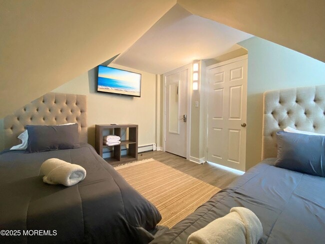 Building Photo - 1204 Emory St