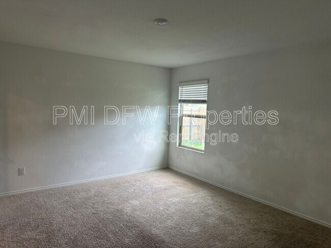 Building Photo - 1638 Woodbrook Dr