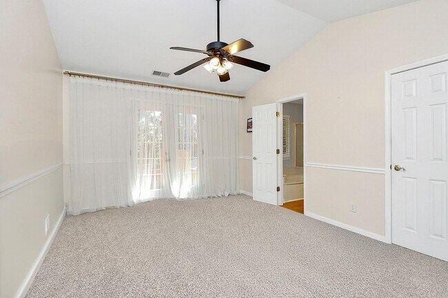 Building Photo - Beautiful 4/3 Home for Rent