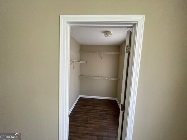 Building Photo - 10564 Village Landing