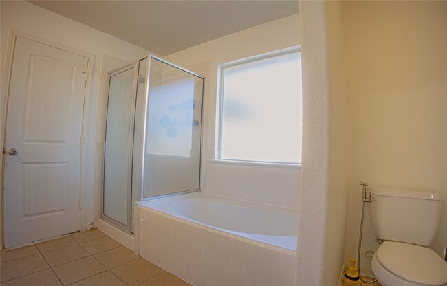 Building Photo - 6034 Starbrook Creek Dr