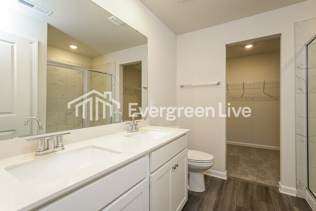 Building Photo - 5597 Hydrangea St