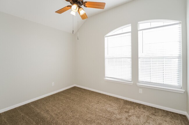 Building Photo - 3806 Teal Maple Ct