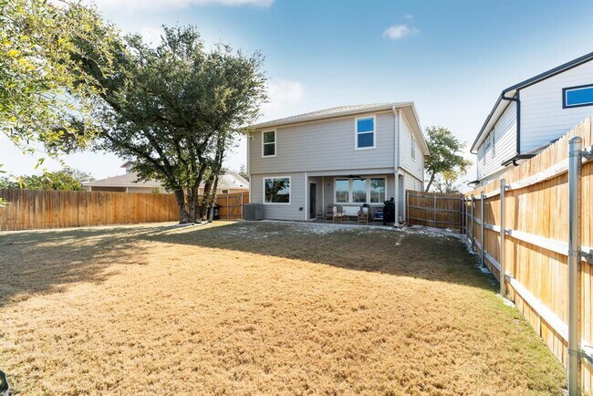 Building Photo - 217 Cupreata Ln