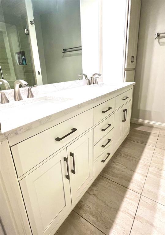 Building Photo - 8810 Mountain Path Cir