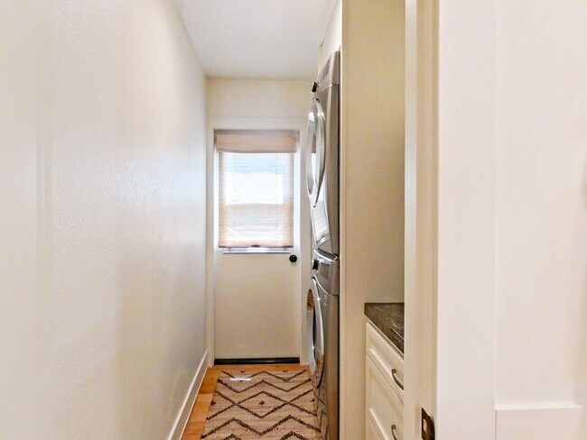 Building Photo - 33702 Calle Conejo