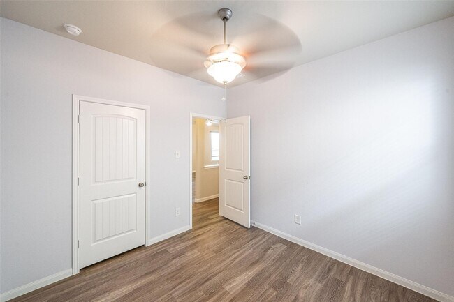 Building Photo - 24715 Scarlatti Cantata Dr