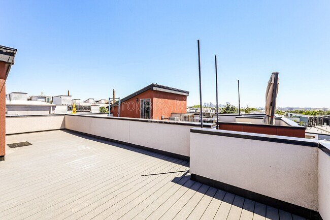 Building Photo - 1260 Quitman St