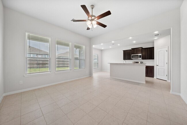 Building Photo - 4 Bedroom Home in Troy ISD!