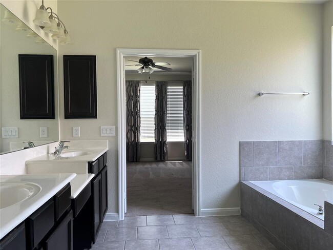 Building Photo - 24506 Raven Cliff Falls Dr