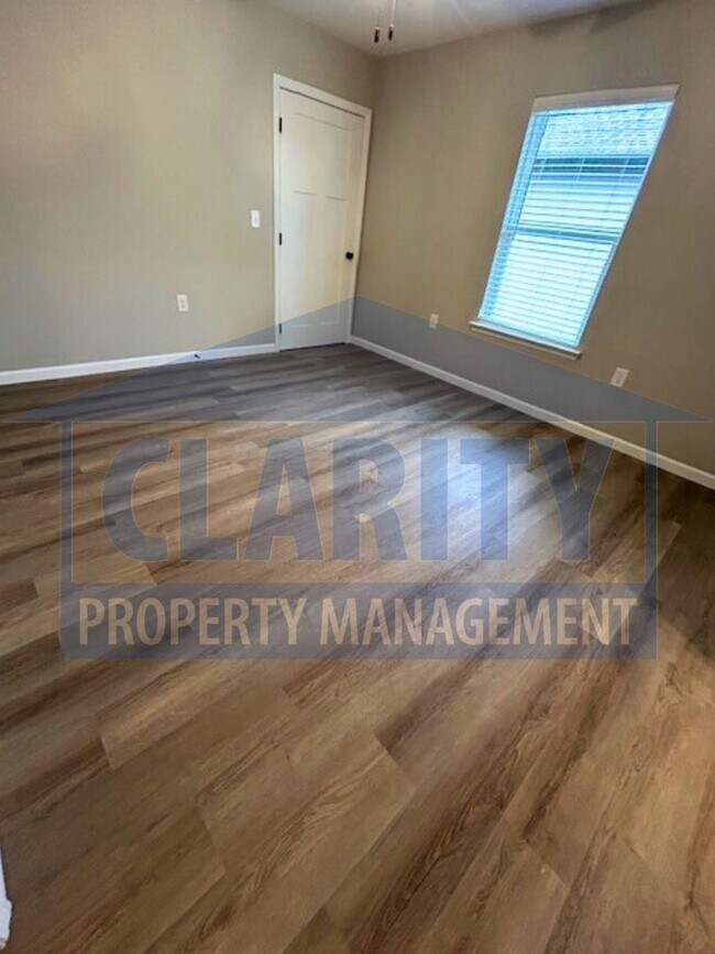 Building Photo - *Brand New* 3 bedroom home!