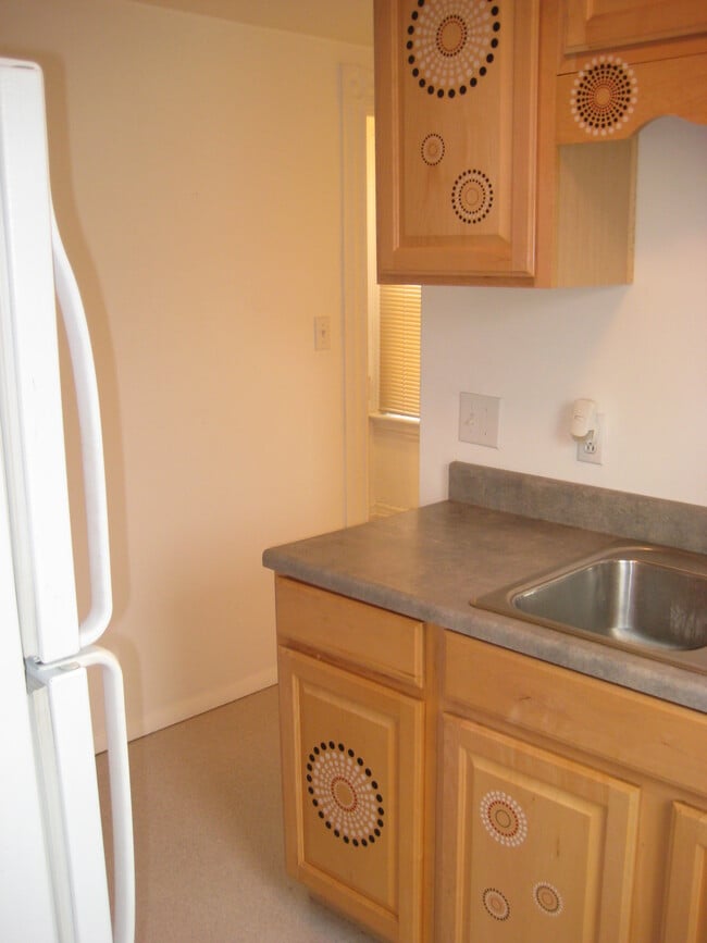 kitchen - 142 George St