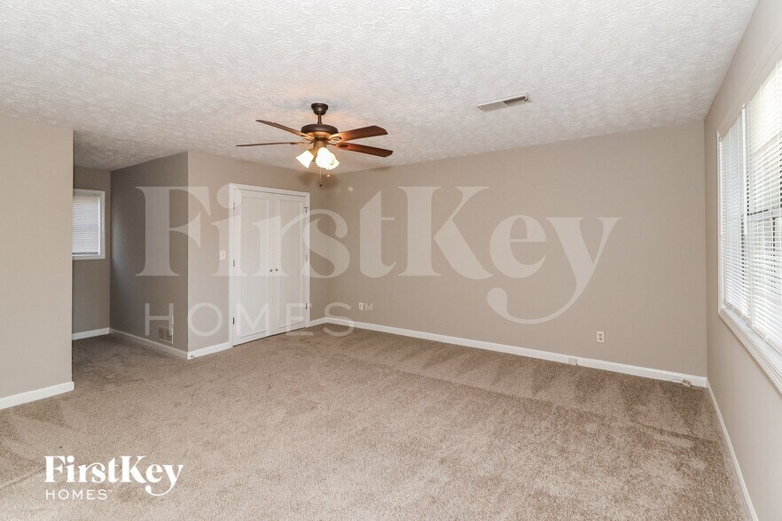 Building Photo - 2739 Hawk Trace NE