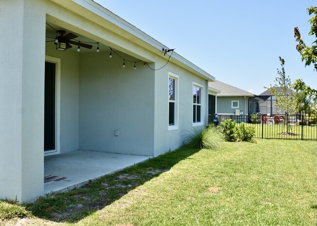 Building Photo - 5524 Del Coronado Dr