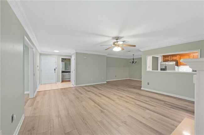 Building Photo - 601 Abingdon Way NE