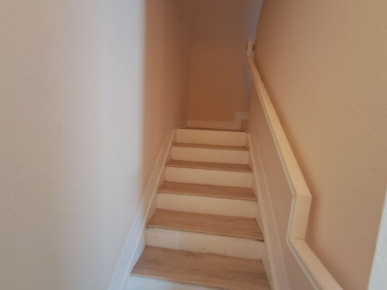 Building Photo - 16228 Via Solera Cir