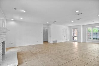Building Photo - 1375 Roaring Springs Rd