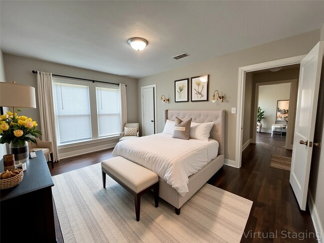 Building Photo - 613 Koehl St