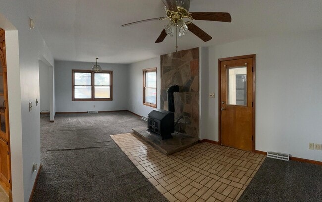 Building Photo - 2346 State Rte 37 E