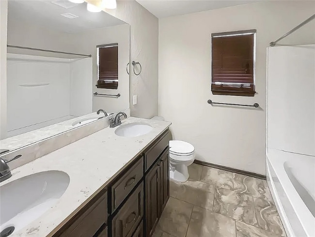 Building Photo - 9400 Shallow Lake Ct