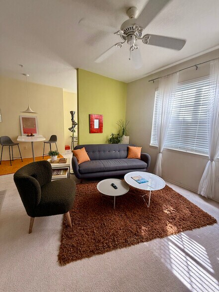 Building Photo - 5693 Star Rush Dr