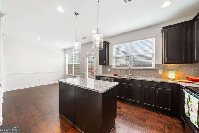 Building Photo - 7822 Canterbury Ct