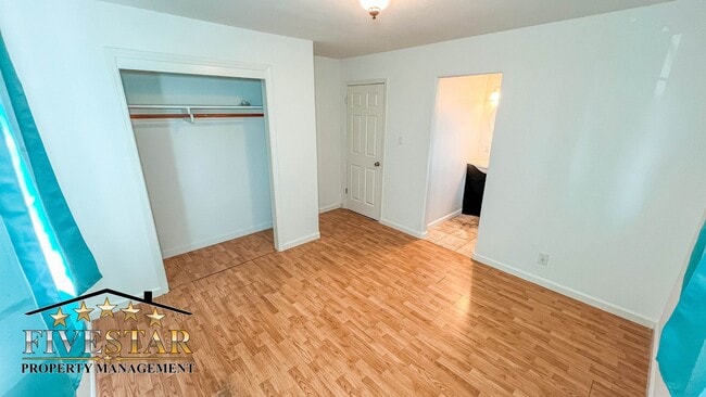 Building Photo - 3311 Camellia Dr