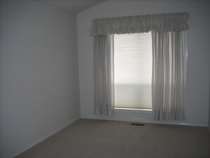 Building Photo - Ranch Style 3 Bedroom/2 Bath Home With Uni...