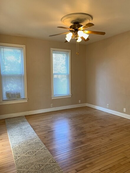 Living room - 2454 N Pierce St