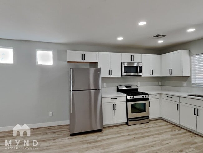 Building Photo - 2280 Platinum Band St