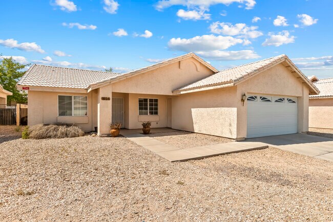 Building Photo - 1934 Easy St