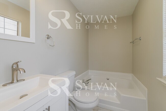 Building Photo - Coming HOME never felt so good!