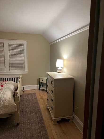 Building Photo - 1751 N 60th St