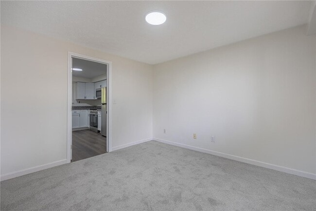 Building Photo - 6221 Longford Rd