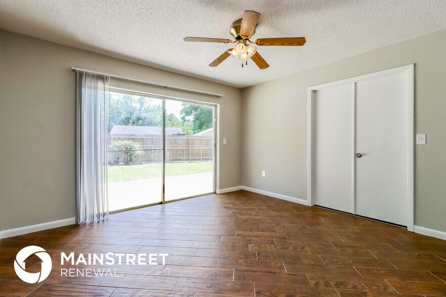Building Photo - 2289 Crystalview Ct