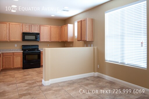 Building Photo - 1025 Equator Ave