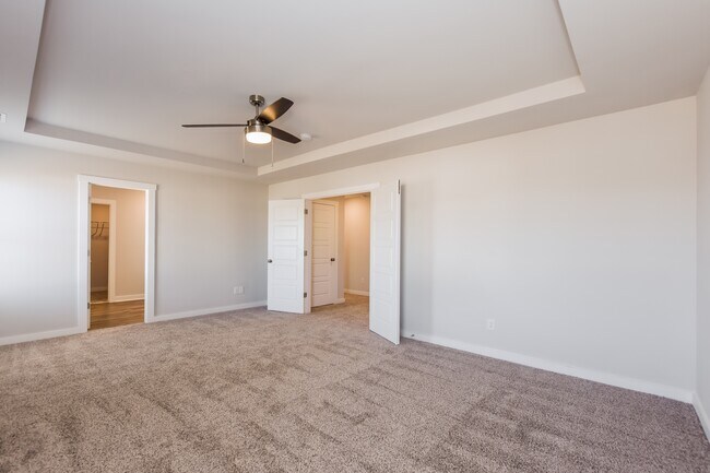 Building Photo - 26322 Valley Ridge Rd