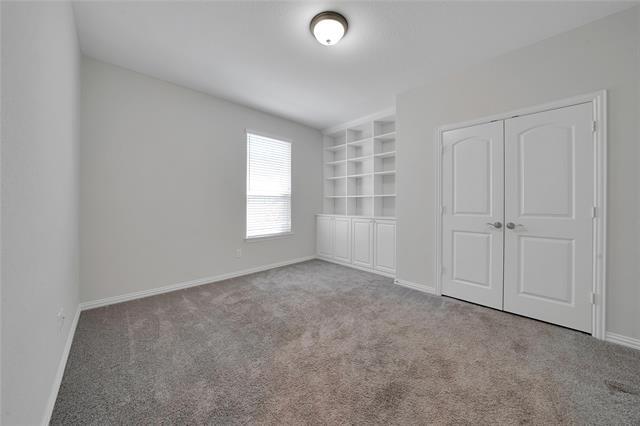 Building Photo - 7616 Heritage Dr