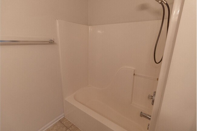 Building Photo - 3300 E St Charles Rd