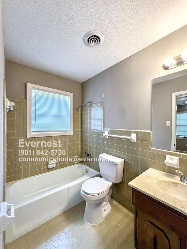 Building Photo - 731 Cumberland Cove