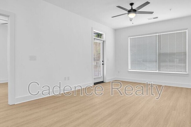 Building Photo - 610 S Kerr Ave