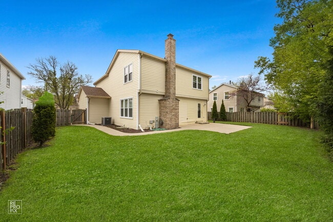 Building Photo - 1002 Hobson Dr