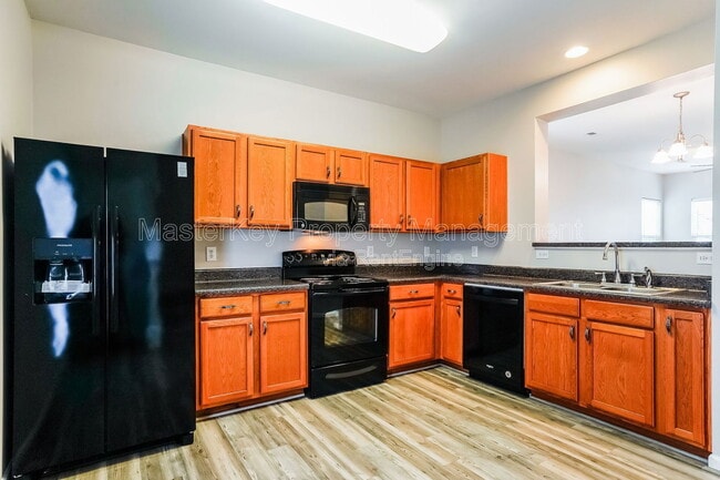 Building Photo - 1640 Extine Ln